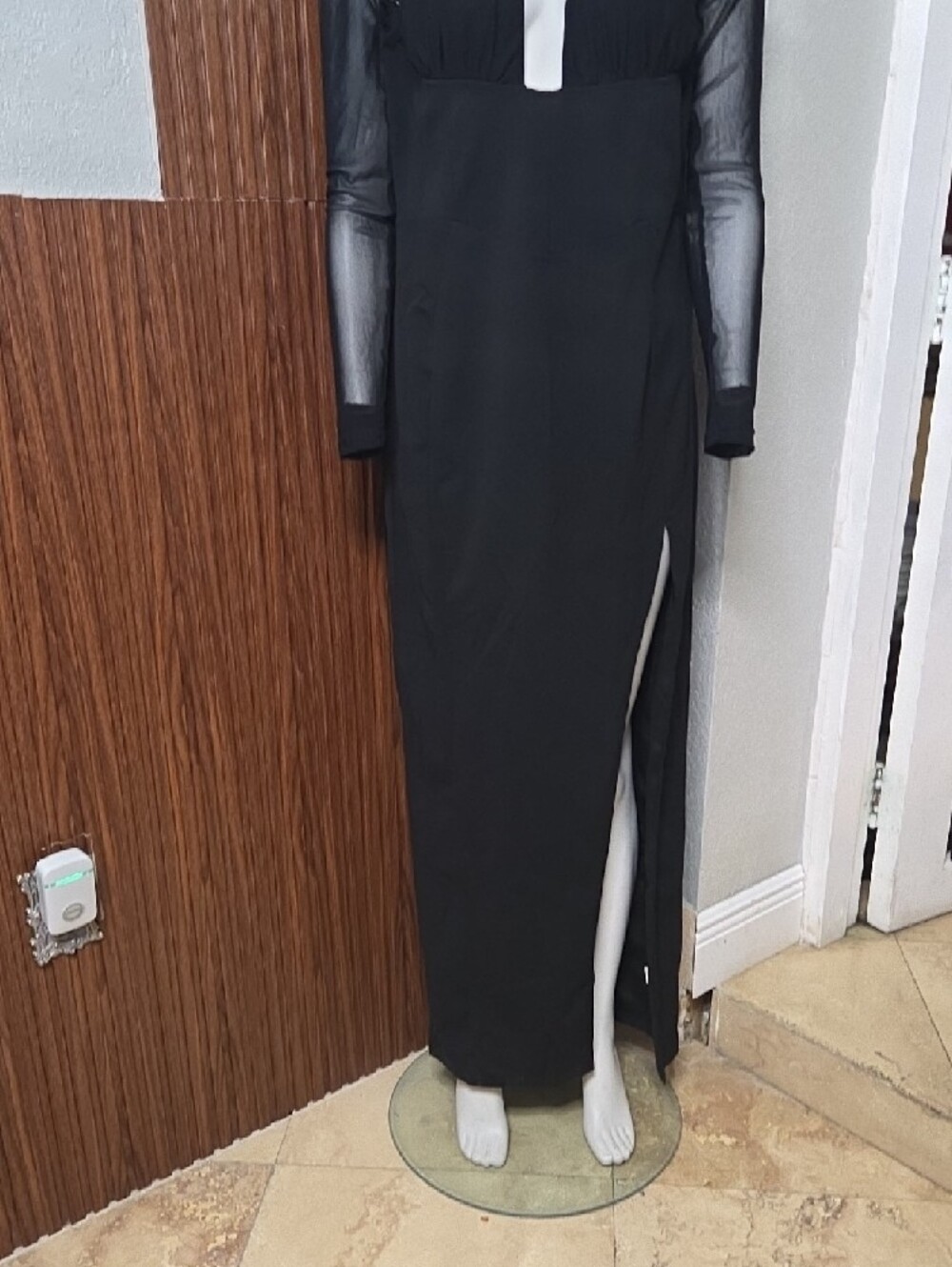 Fashion Nova Black Long Sleeve Maxi Dress with Sheer Shoulders Xlarge Sz [0026 - Picture 2 of 8